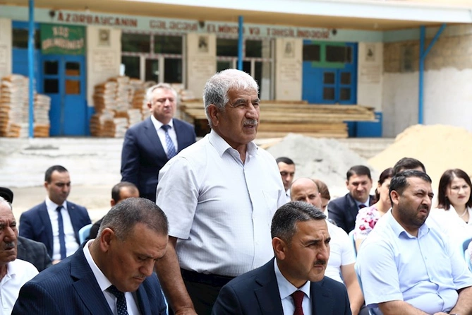 Hacıqabulun Talış kəndində səyyar qəbul-görüş keçirildi — FOTOLAR