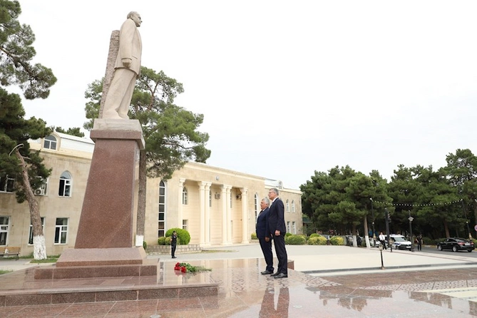 Azəriqaz İB-nin baş direktoru Şabran rayonunda vətəndaş qəbulu keçirib — FOTOLAR Azəriqaz İB-nin baş direktoru Şabran rayonunda vətəndaş qəbulu keçirib — FOTOLAR