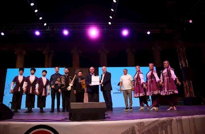 39-cu Caraş Beynəlxalq Mədəniyyət və İncəsənət Festivalında Azərbaycan da təmsil olunur — FOTOLAR