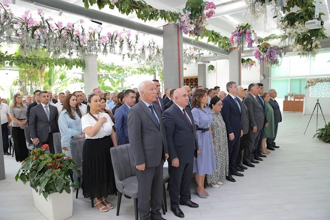 Günay Əfəndiyeva: “Biz milli irsimizə sahib çıxmaqla yanaşı, onu beynəlxalq ictimaiyyətə elmi və tarixi əsaslarla təqdim etməliyik” — FOTOLAR