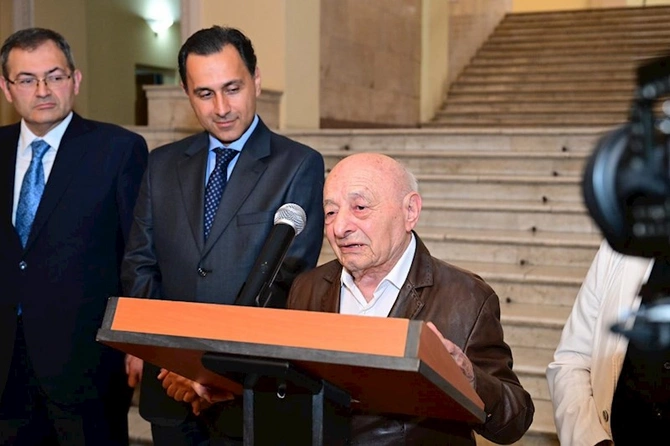 Muzey Mərkəzində gənc rəssamların “Sənin adın nədir?” adlı sərgisi açılıb — FOTOLAR