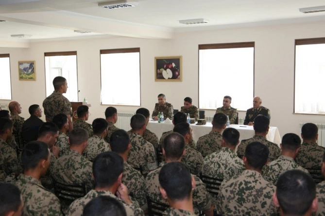 Hərbi prokuror Naxçıvanda görüş keçirib — FOTO Hərbi prokuror Naxçıvanda görüş keçirib — FOTO