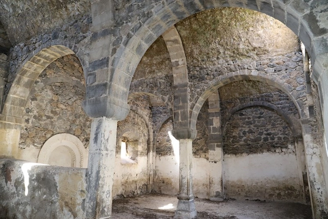İşğaldan azad edilən ərazilərdə 44 yeni abidə aşkarlandı — FOTOLAR