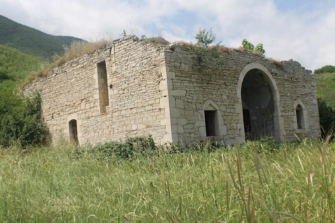 İşğaldan azad edilən ərazilərdə 44 yeni abidə aşkarlandı — FOTOLAR