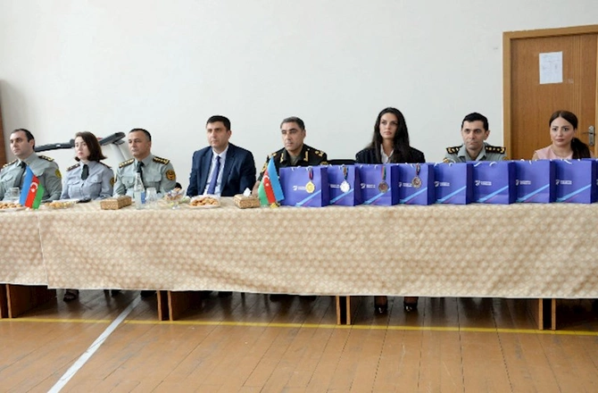 Məhkumlar arasında badminton yarışı — FOTOLAR Məhkumlar arasında badminton yarışı — FOTOLAR