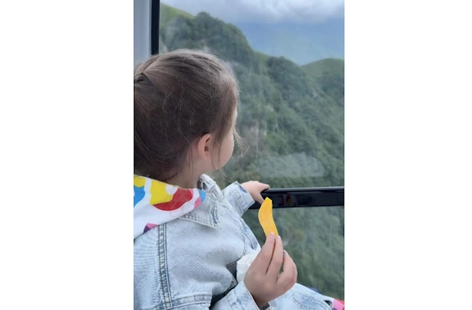 Emin həyat yoldaşı ilə Şahdağda — FOTOLAR Emin həyat yoldaşı ilə Şahdağda — FOTOLAR