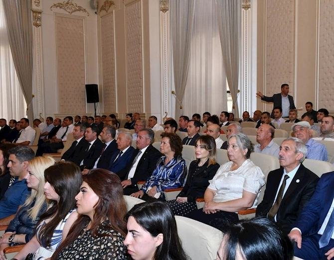 Abşeron rayonunda “Qərbi Azərbaycan İrsi” kitabının təqdimetmə mərasimi keçirilib — FOTOLAR