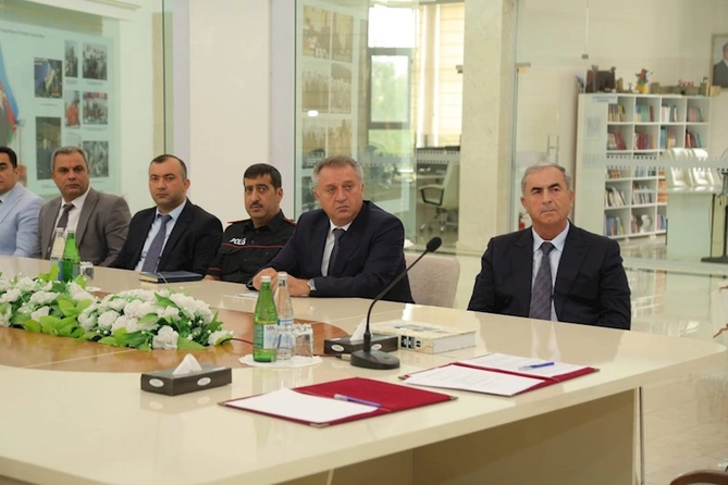 Hacıqabul rayonunda “Qərbi Azərbaycan İrsi” kitabının I cildinin təqdimat mərasimi keçirilib — FOTOLAR