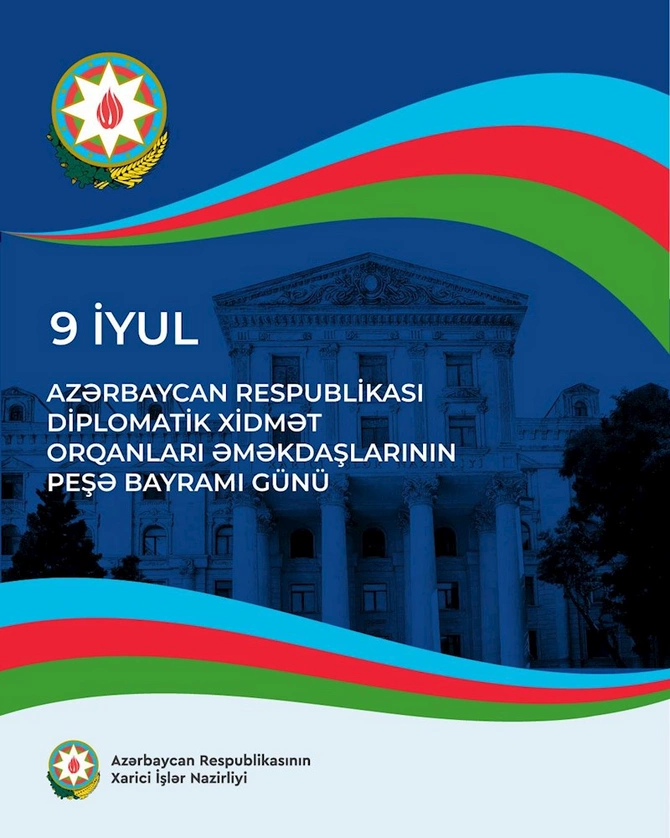 Ceyhun Bayramov diplomatları təbrik etdi — FOTO Ceyhun Bayramov diplomatları təbrik etdi — FOTO