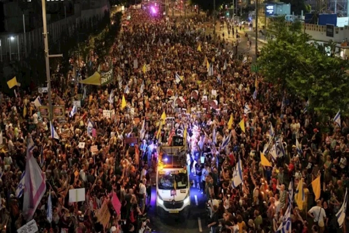 Minlərlə israilli Qəzzanın işğalına qarşı aksiyaya qoşulub