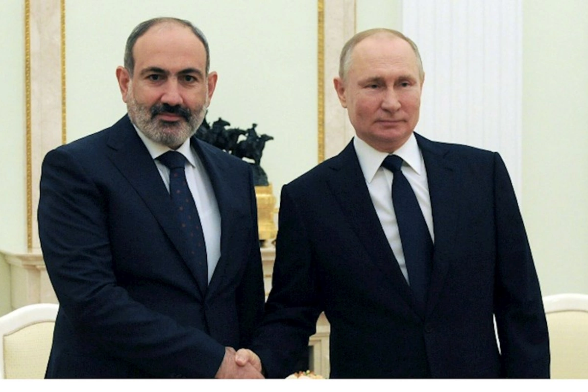 Paşinyan Putinə zəng etdi