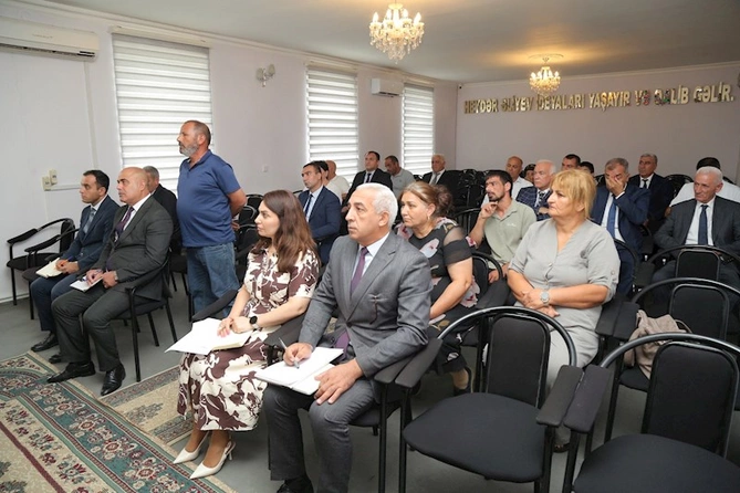 Hacıqabul Rayon İcra Hakimiyyətində növbəti vətəndaş qəbulu keçirildi — FOTOLAR Hacıqabul Rayon İcra Hakimiyyətində növbəti vətəndaş qəbulu keçirildi — FOTOLAR