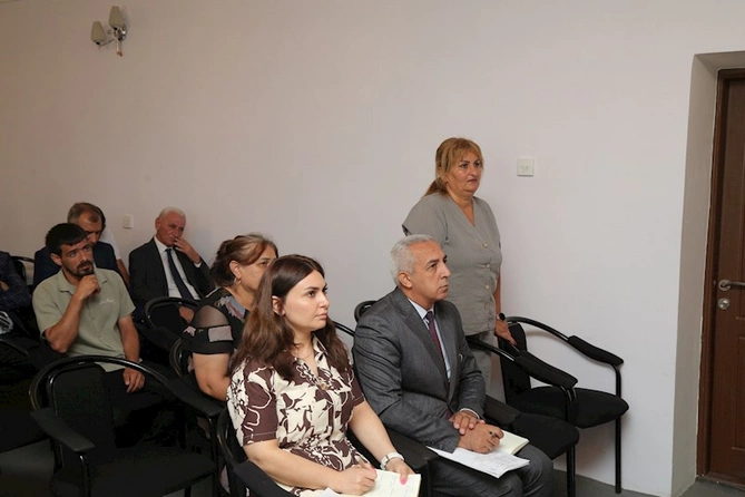Hacıqabul Rayon İcra Hakimiyyətində növbəti vətəndaş qəbulu keçirildi — FOTOLAR Hacıqabul Rayon İcra Hakimiyyətində növbəti vətəndaş qəbulu keçirildi — FOTOLAR