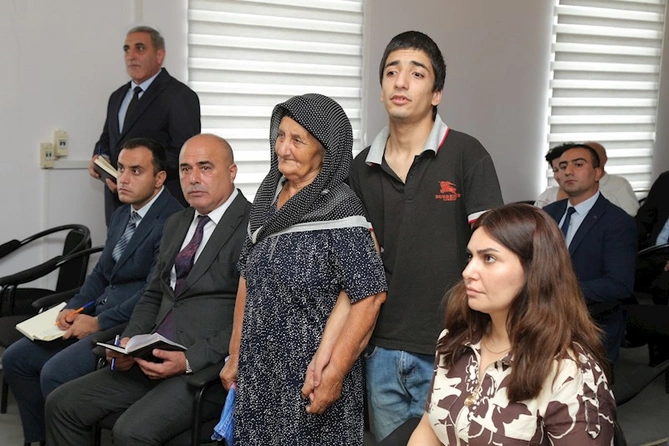 Hacıqabul Rayon İcra Hakimiyyətində növbəti vətəndaş qəbulu keçirildi — FOTOLAR Hacıqabul Rayon İcra Hakimiyyətində növbəti vətəndaş qəbulu keçirildi — FOTOLAR