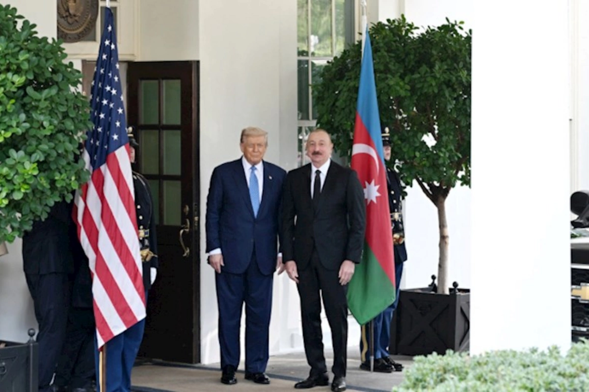 8 avqust və Azərbaycan müxalifəti
