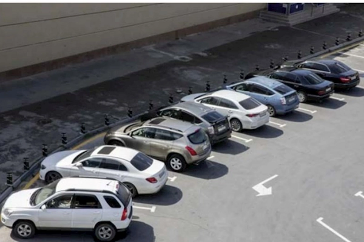 Vağzalın önündəki parklanma xidməti dayandırılır