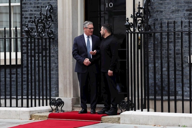 Zelenski Londondadır — FOTOLAR