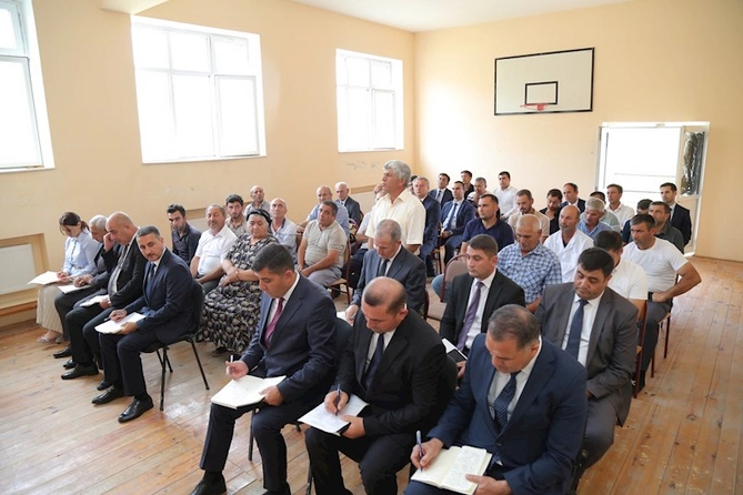 Hacıqabulun Tağılı kəndində səyyar qəbul-görüş keçirildi — FOTOLAR
