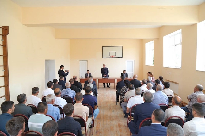 Hacıqabulun Tağılı kəndində səyyar qəbul-görüş keçirildi — FOTOLAR