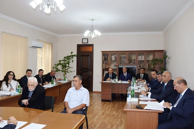 Zaur Mikayılov Tovuzda vətəndaşlarla görüşüb — FOTOLAR