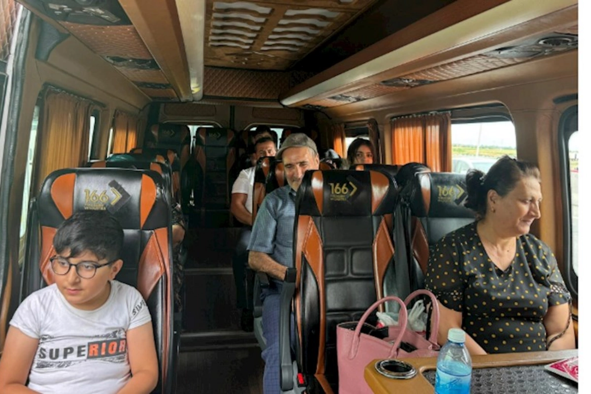 İlk köç karvanı Kolatağ kəndinə çatıb — YENİLƏNİB