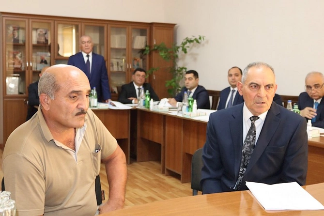Zaur Mikayılov Tovuzda vətəndaşlarla görüşüb — FOTOLAR
