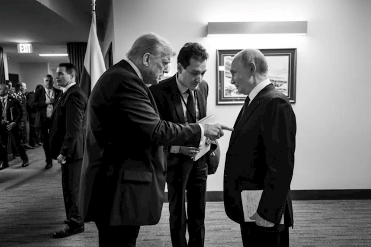 Oteldə Alyaska görüşü ilə bağlı sənəd tapıldı —Tramp Putinə hansı hədiyyəni vermək istəyirmiş?