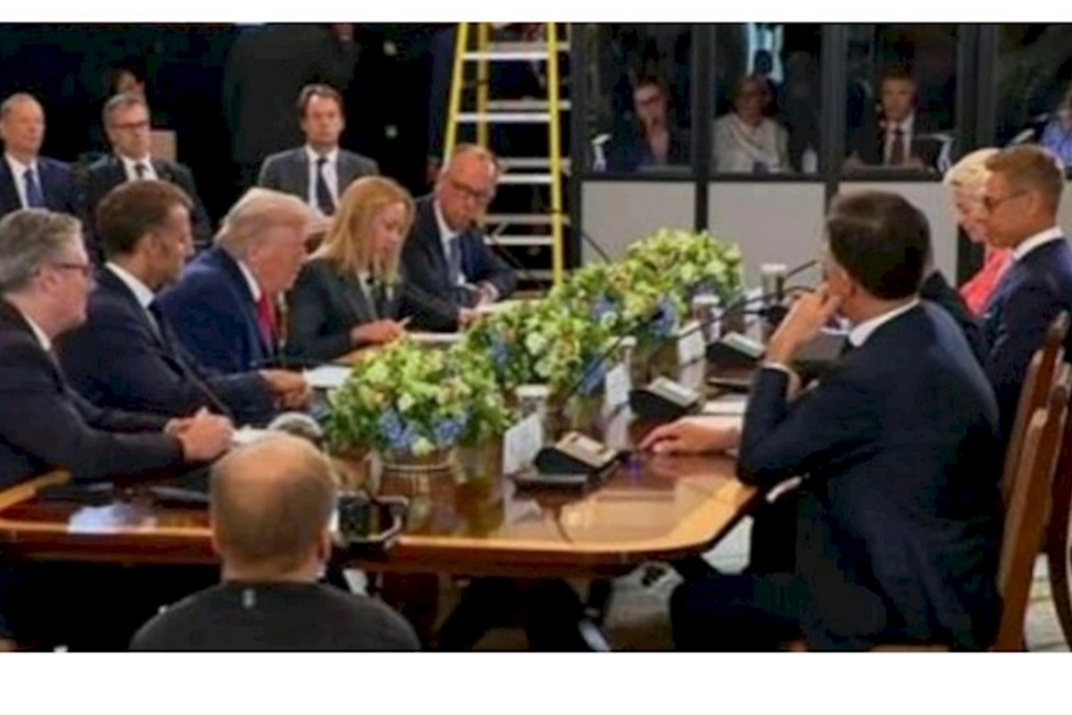 Tramp mikrofonun açıq qaldığını unutdu və... — Putin haqqında nə dedi?