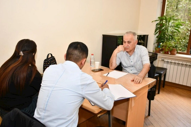 Müəllimlərin peşəkar inkişafı üçün təlimlərin ikinci mərhələsinə start verildi — FOTOLAR Müəllimlərin peşəkar inkişafı üçün təlimlərin ikinci mərhələsinə start verildi — FOTOLAR