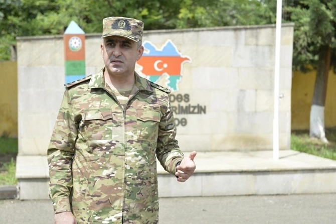 Hərbi prokuror DSX-nin hərbi qulluqçuları ilə görüşdü — FOTOLAR Hərbi prokuror DSX-nin hərbi qulluqçuları ilə görüşdü — FOTOLAR