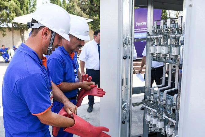 “Azərişıq” ASC-nin təşkil etdiyi ümumrespublika Peşə Ustalığı Yarışlarının növbəti finalçısı bəlli olub — FOTOLAR “Azərişıq” ASC-nin təşkil etdiyi ümumrespublika Peşə Ustalığı Yarışlarının növbəti finalçısı bəlli olub — FOTOLAR