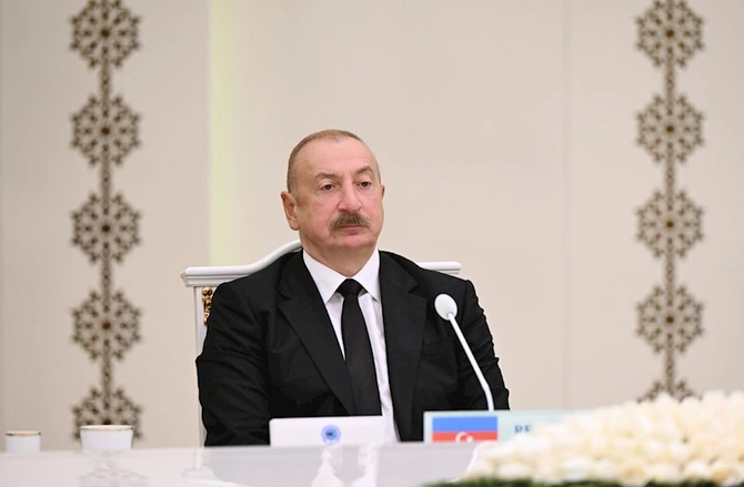 İlham Əliyevin Qurbanqulu Berdiməhəmmədov ilə geniş tərkibdə görüşü olub — FOTOLAR (YENİLƏNİB)