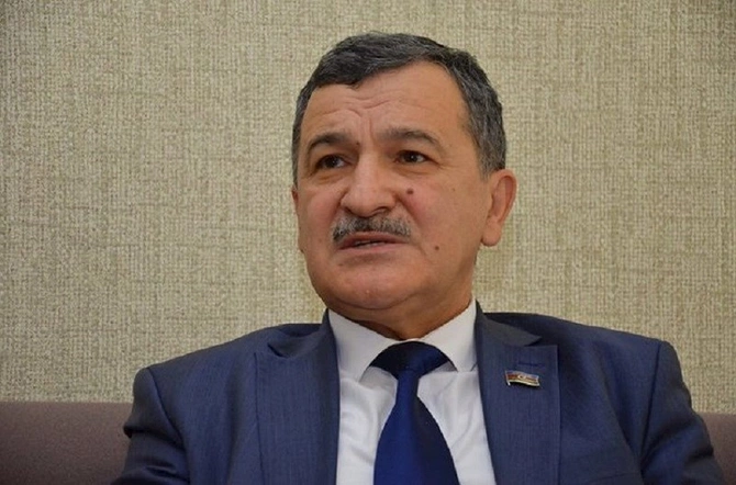 Deputatlar qərarı dəstəklədi: Yas mərasimləri sadələşdirilir Deputatlar qərarı dəstəklədi: Yas mərasimləri sadələşdirilir