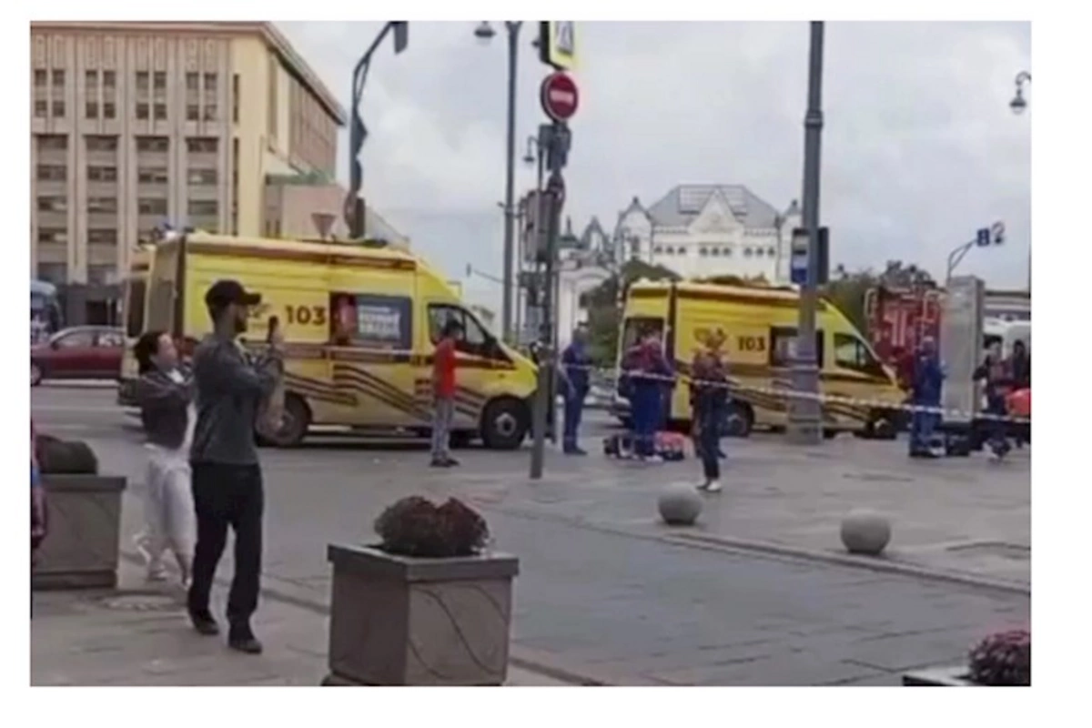 Moskvada Mərkəzi Uşaq Mağazasında partlayış baş verib