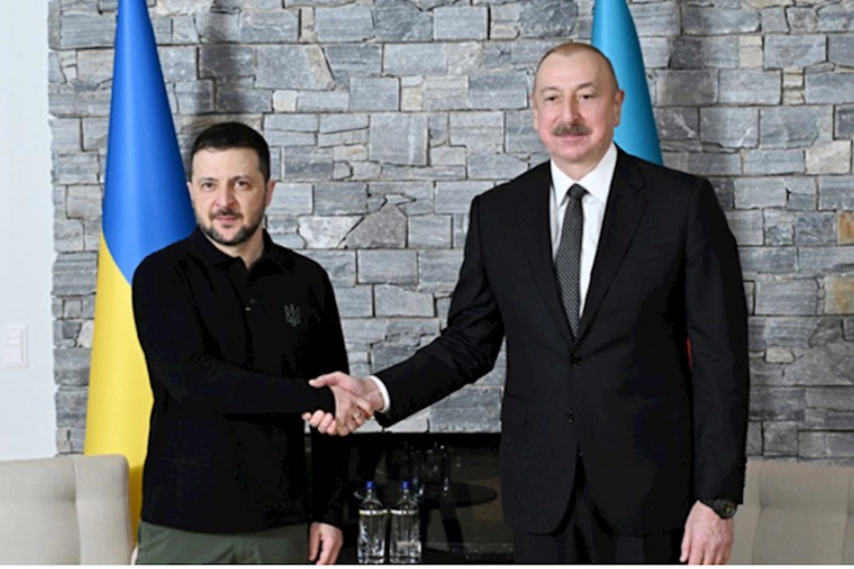 Prezident İlham Əliyev Volodimir Zelenskini təbrik edib