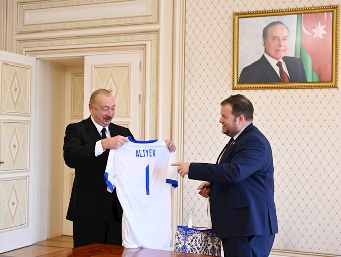İlham Əliyev Stiven Doutini qəbul etdi — FOTOLAR İlham Əliyev Stiven Doutini qəbul etdi — FOTOLAR