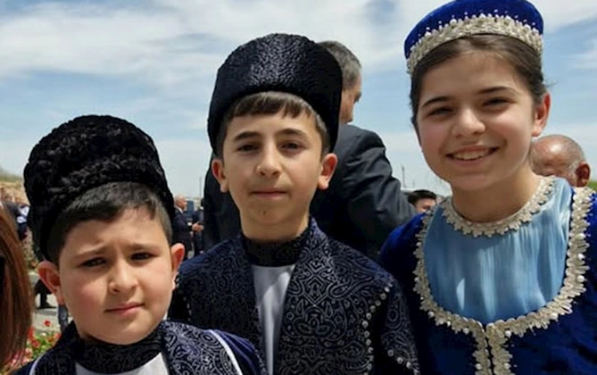 Prezidenti kövrəldən Əhəd qalib oldu — VİDEO/FOTO Prezidenti kövrəldən Əhəd qalib oldu — VİDEO/FOTO
