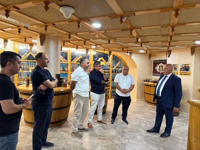 Yerli brendimiz olan Tovuz Beverage şirkəti media nümayəndələri ilə görüş keçirdi — FOTOLAR Yerli brendimiz olan Tovuz Beverage şirkəti media nümayəndələri ilə görüş keçirdi — FOTOLAR