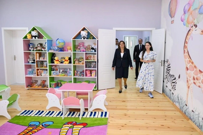 Leyla Əliyeva açılışda — FOTOLAR Leyla Əliyeva açılışda — FOTOLAR