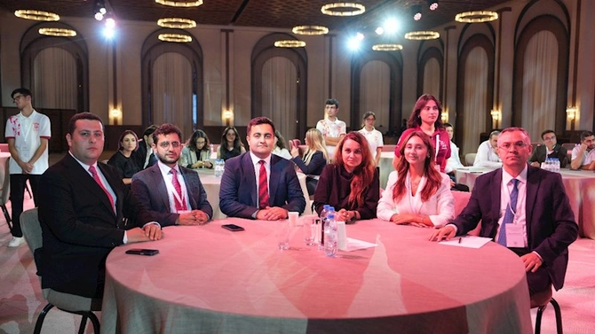 Laçında “MDB ölkələrinin Gənclər Düşərgəsi”nin bağlanış mərasimi olub — FOTOLAR Laçında “MDB ölkələrinin Gənclər Düşərgəsi”nin bağlanış mərasimi olub — FOTOLAR
