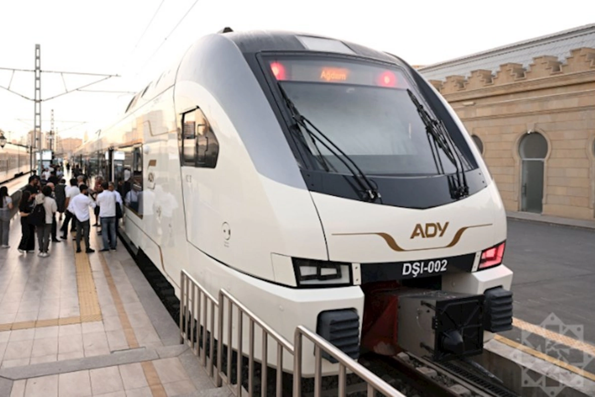 Bakıdan yola düşən qatar Ağdama ÇATDI — FOTO