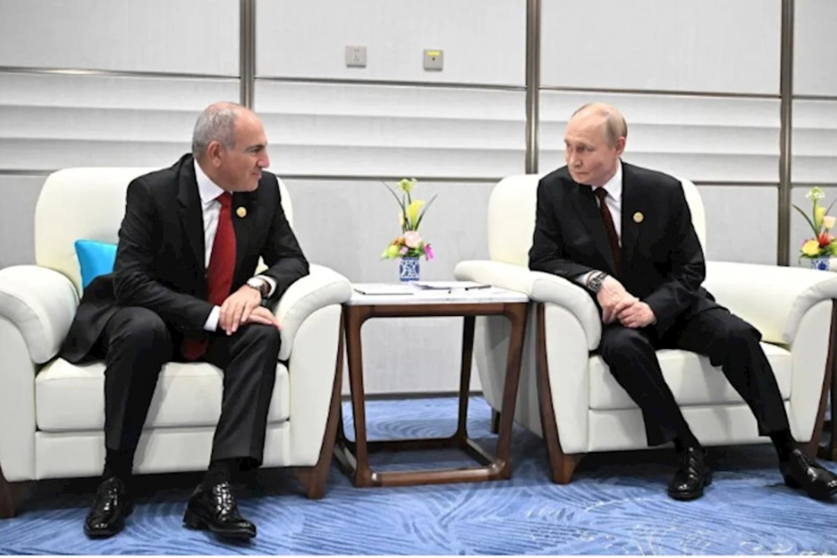 Putin və Paşinyan Çində görüşdü