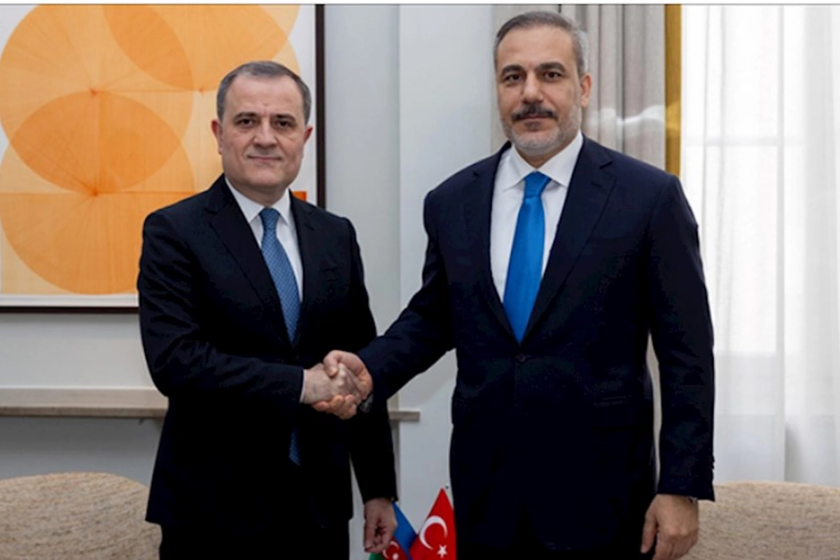 Türkiyə və Azərbaycanın XİN rəhbərləri telefonla danışdı