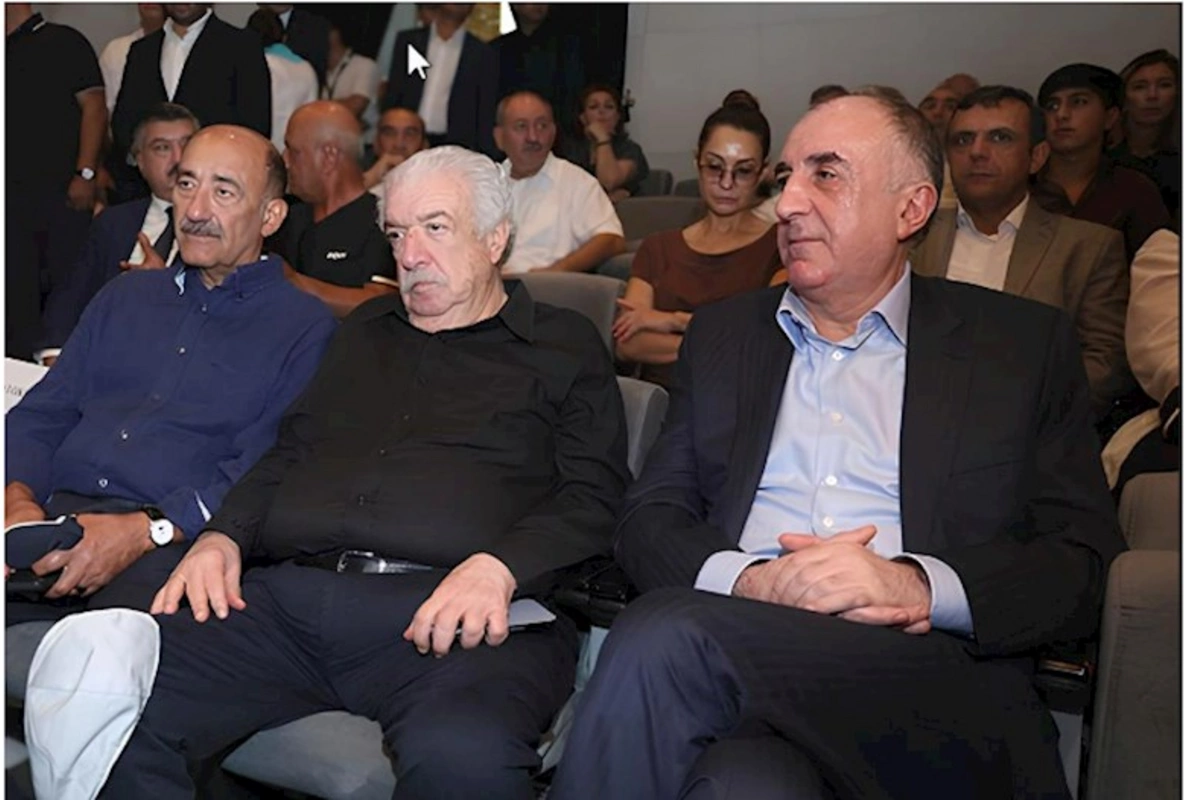 Üç sabiq və ya Qusman Bakıda iki rus “agenti”nin arasında…