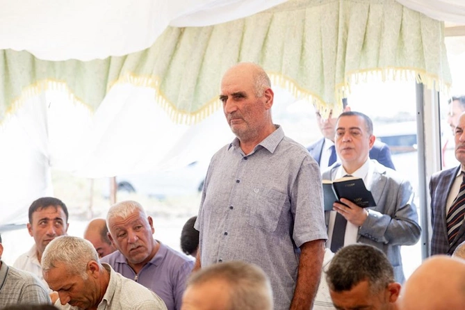 İcra başçısı Salyan camaatının problemlərini dinlədi — FOTOLAR İcra başçısı Salyan camaatının problemlərini dinlədi — FOTOLAR