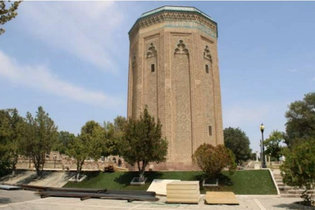 Möminə xatun türbəsinin bərpasına başlanıldı