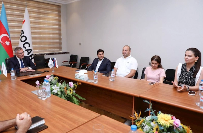 “Azəriqaz” İB-nin baş direktoru “Gənc İstedadlar Proqramı”nın məzunları ilə görüşdü — FOTOLAR