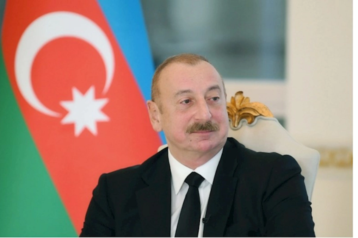 İlham Əliyev həmkarını təbrik etdi