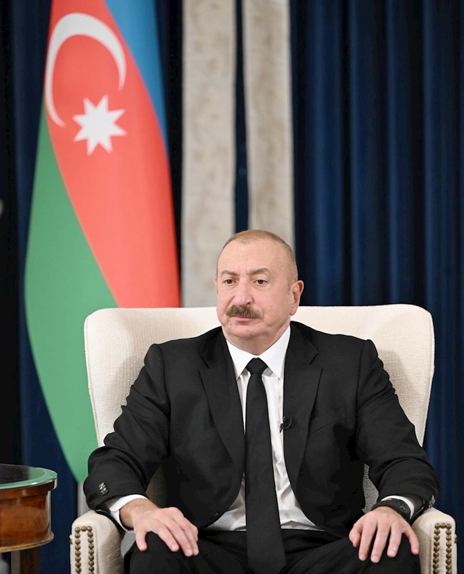 İlham Əliyev ABŞ səfərinin nəticələri ilə bağlı mediaya müsahibə verib — FOTOLAR/VİDEO (YENİLƏNİB) İlham Əliyev ABŞ səfərinin nəticələri ilə bağlı mediaya müsahibə verib — FOTOLAR/VİDEO (YENİLƏNİB)