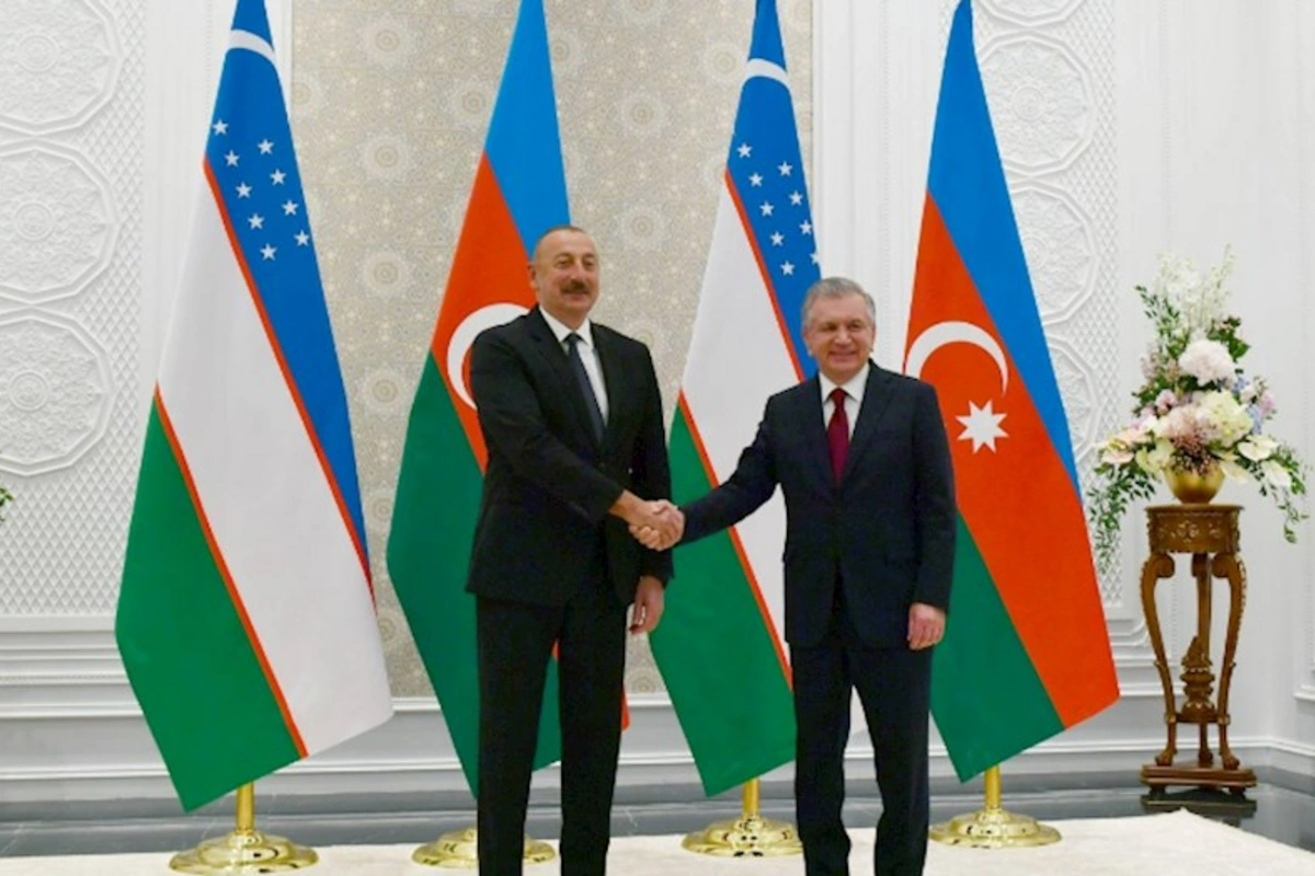 Prezident Şavkat Mirziyoyevi təbrik etdi
